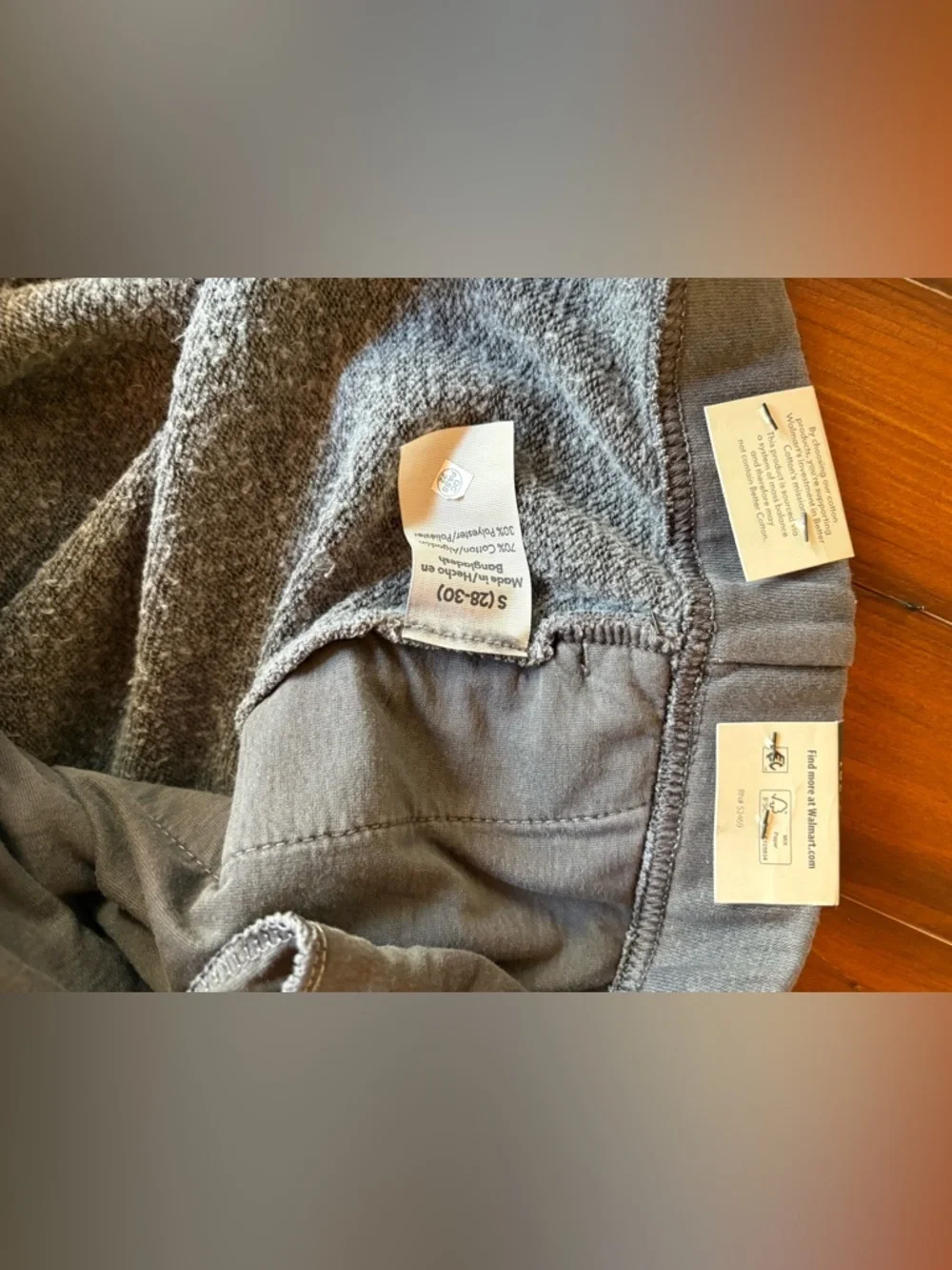 Men's 6” inseam sz S, NWT Gray Drawstring Fleece Shorts, 2 side, 1 back pocket